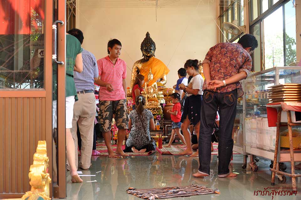 หลวงพ่อดำ วัดหนองเพียร อ.ศรีประจันต์ จ.สุพรรณบุรี